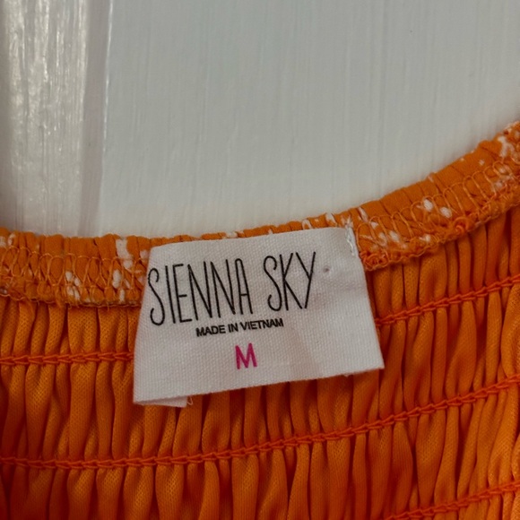 orange puff sleeve dress - Picture 2 of 2